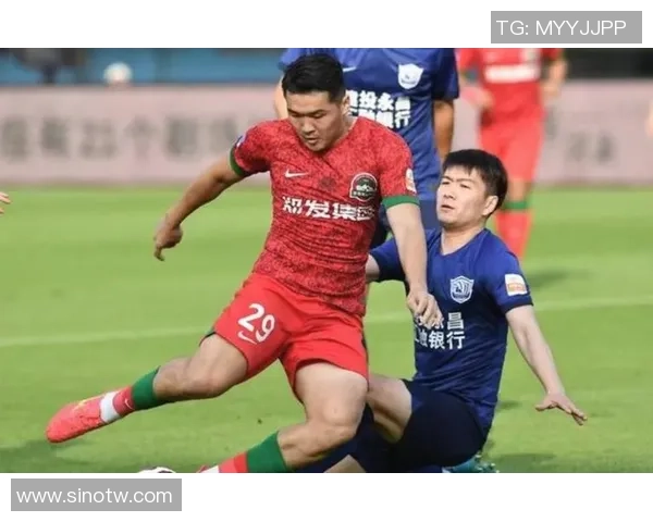 足球明星是否已经抵达武汉引发球迷热议与期待